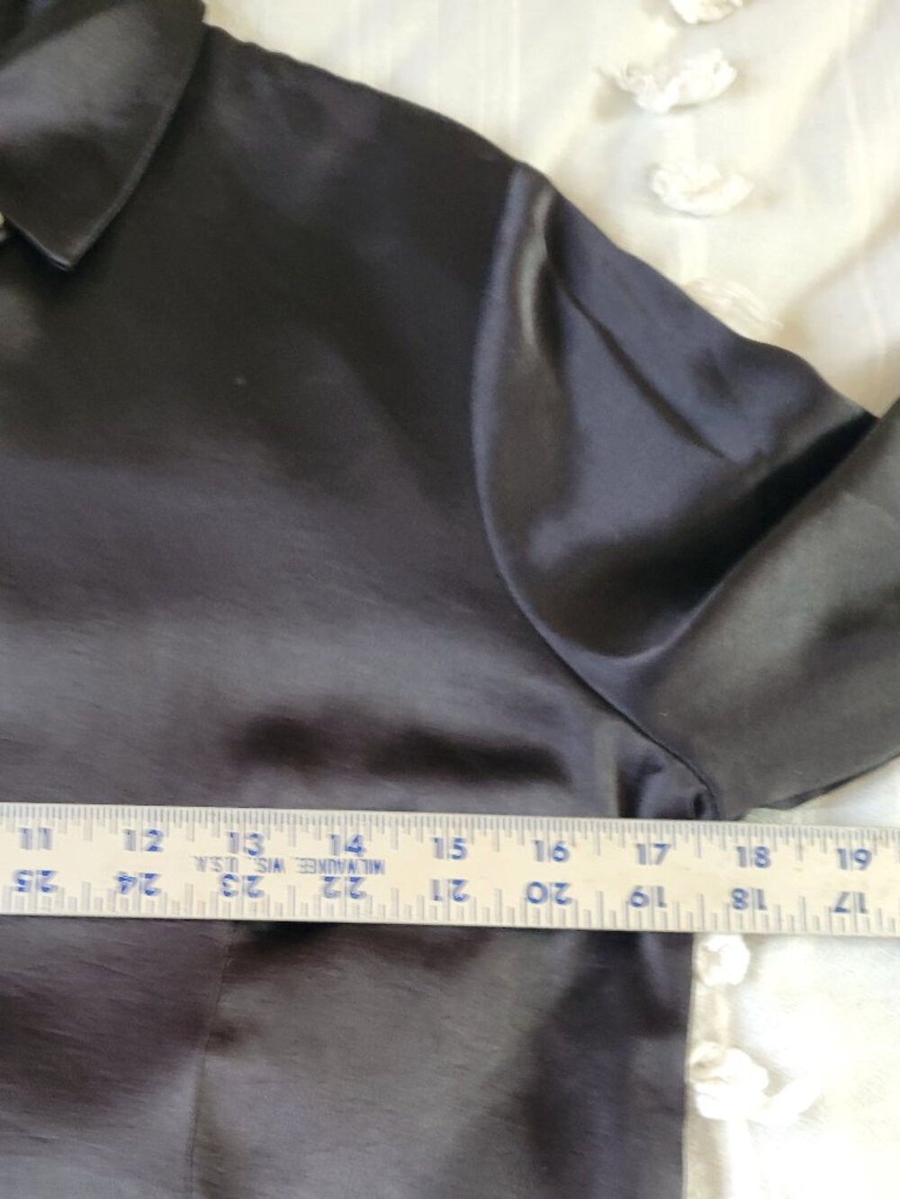 Madewell Darted Satin Button-Up Shirt Charcoal Gray Ecovero sz 2 Polished - Picture 8 of 11